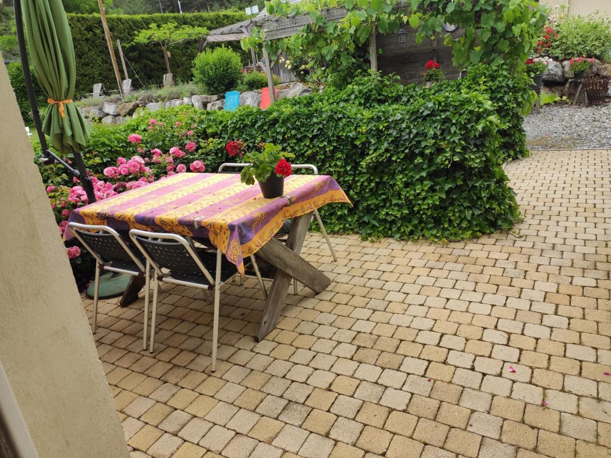 サヴィーヌ・ル・ラック La Tulipe **** Bed & Breakfast エクステリア 写真