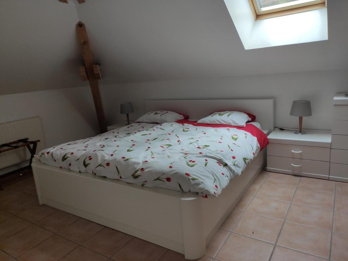 サヴィーヌ・ル・ラック La Tulipe **** Bed & Breakfast 部屋 写真